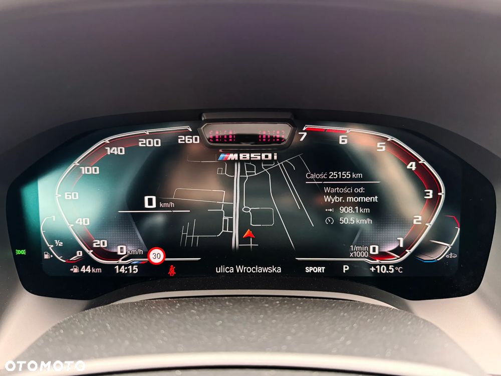 BMW Seria 8 M850i xDrive - 36