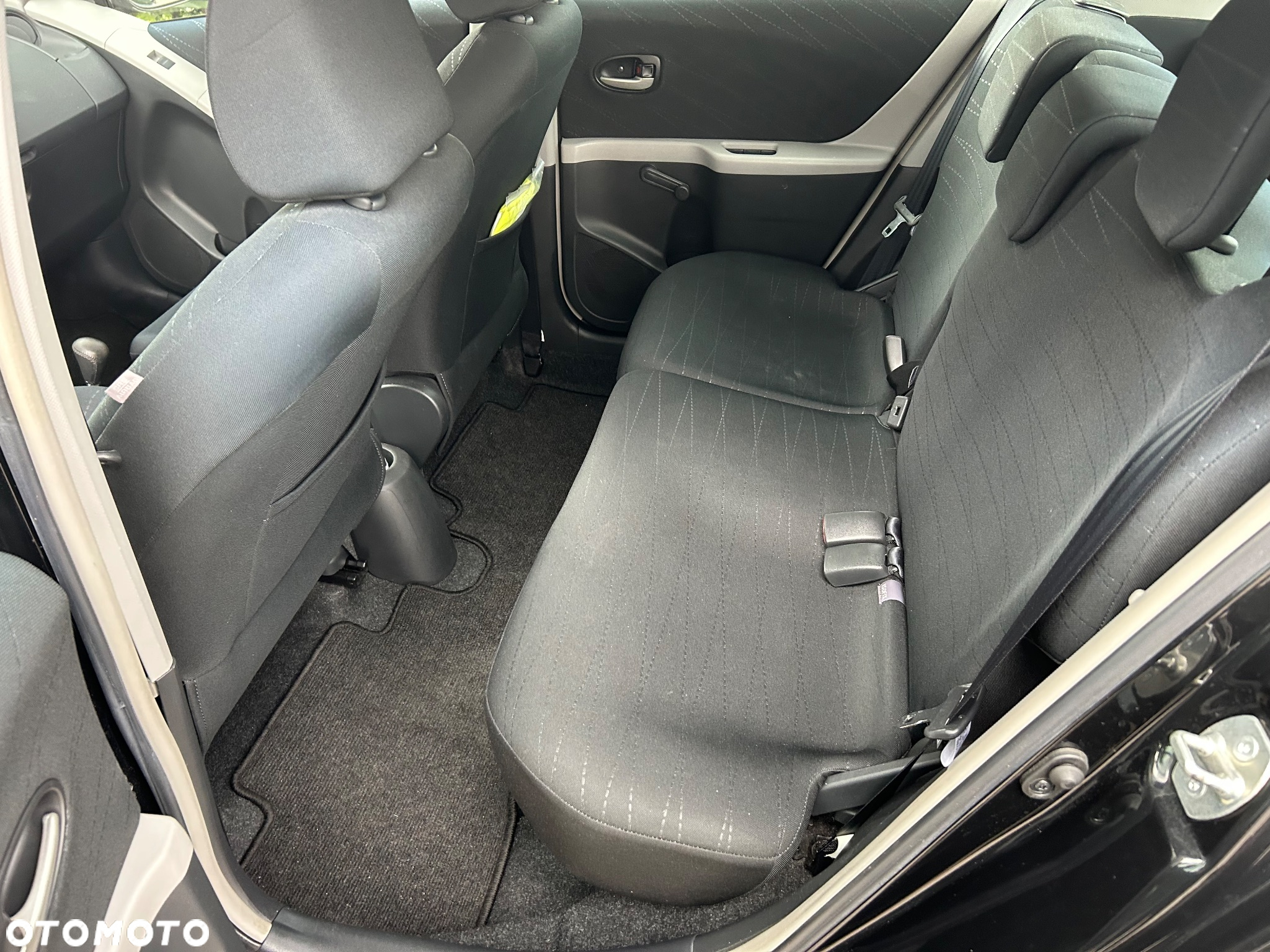 Toyota Yaris 1.3 VVT-i Multi Mode Executive - 16