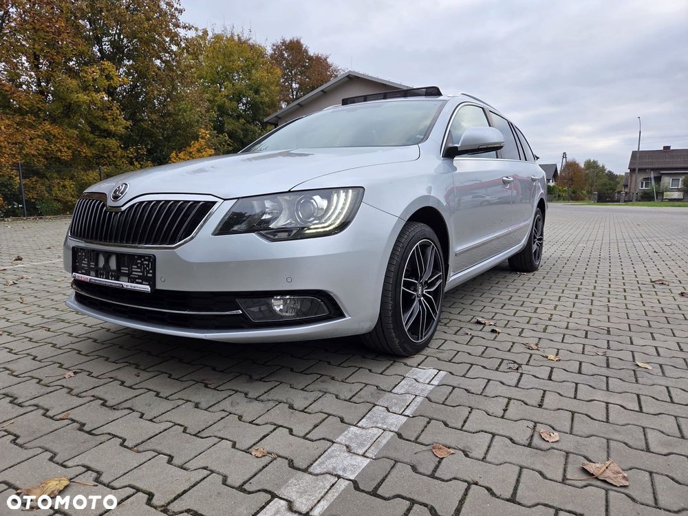 Skoda Superb Combi 2.0 TDI DSG Exclusive - 17