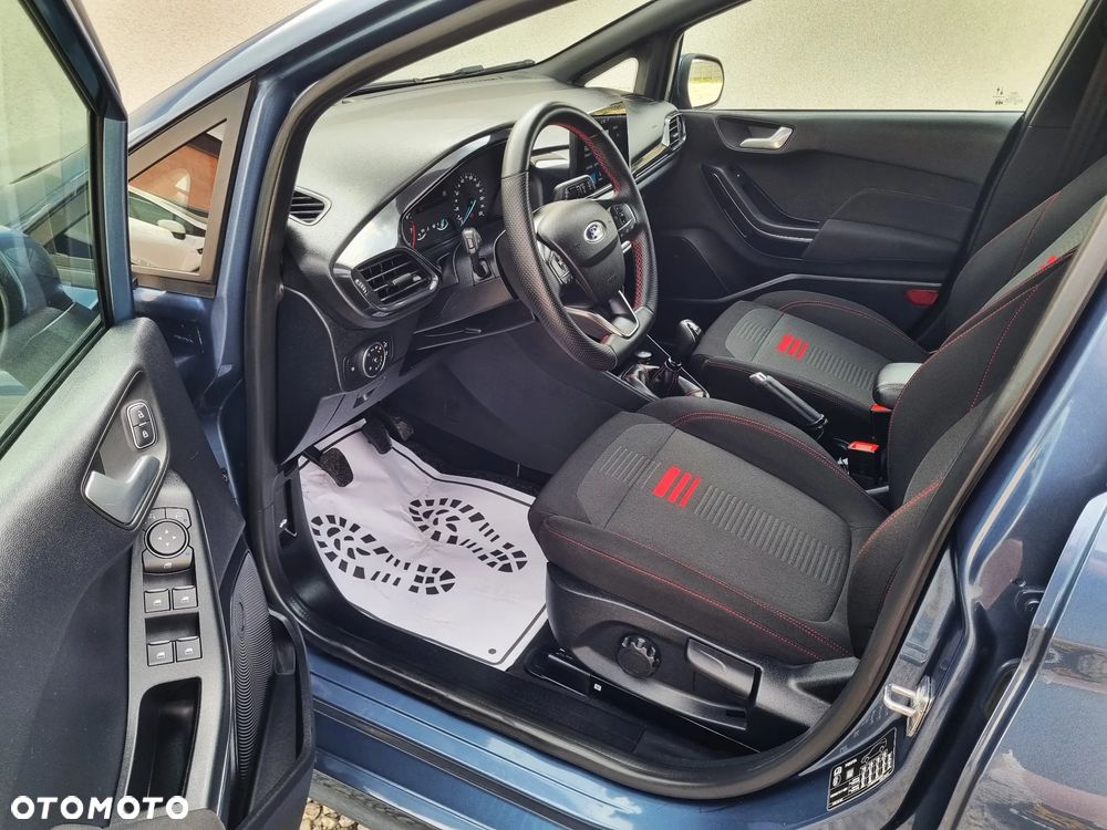 Ford Fiesta - 10