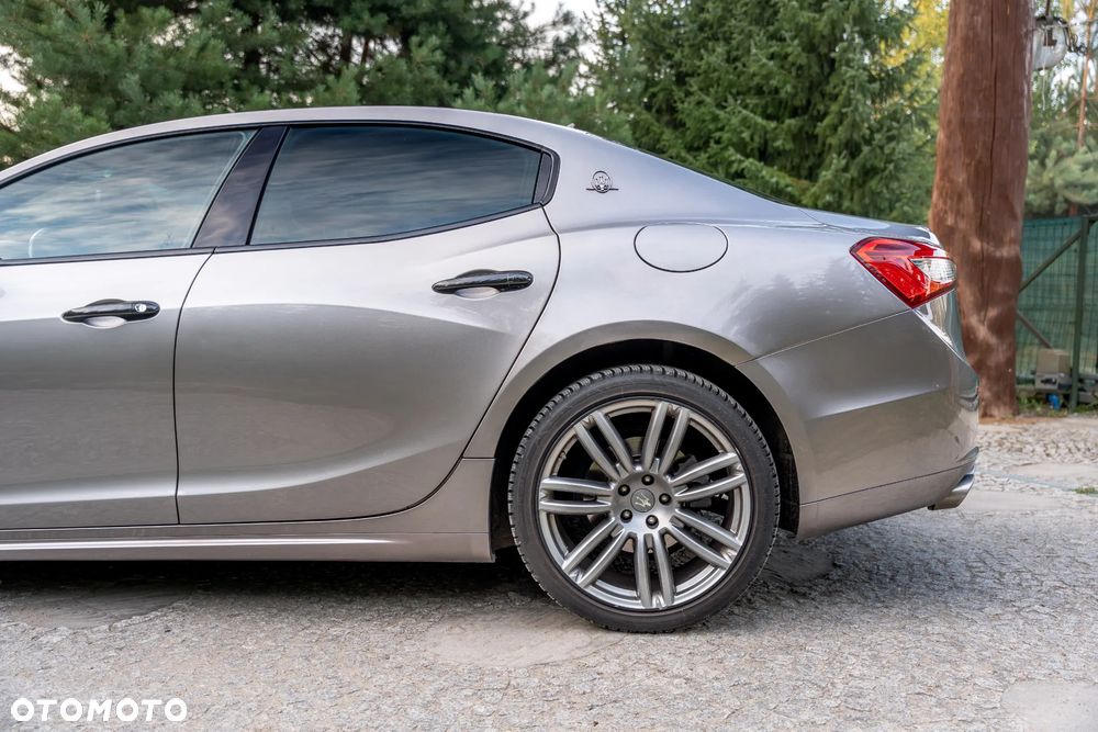 Maserati Ghibli GranSport - 10