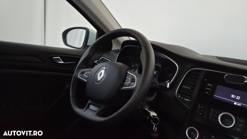Renault Megane TCe Business - 17
