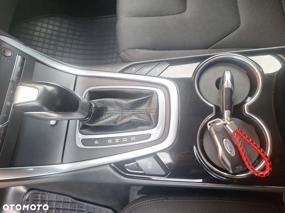 Ford S-Max 2.0 TDCi Titanium PowerShift - 23