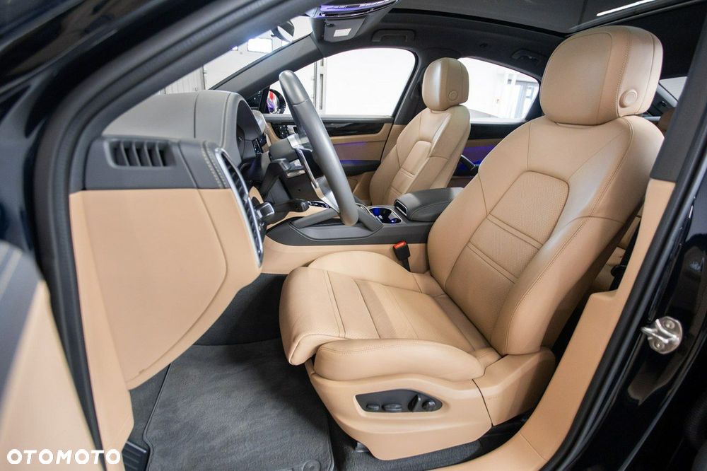 Porsche Cayenne Coupe - 32