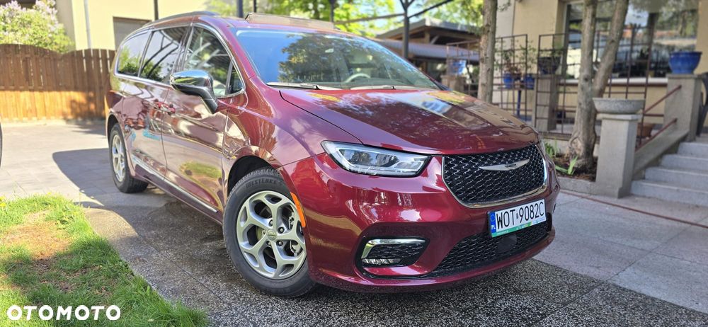 Chrysler Pacifica - 1