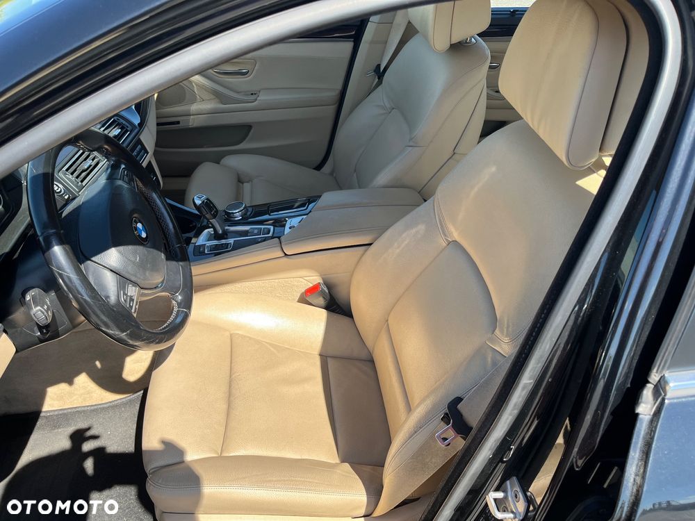 BMW Seria 5 520d Luxury Line - 7