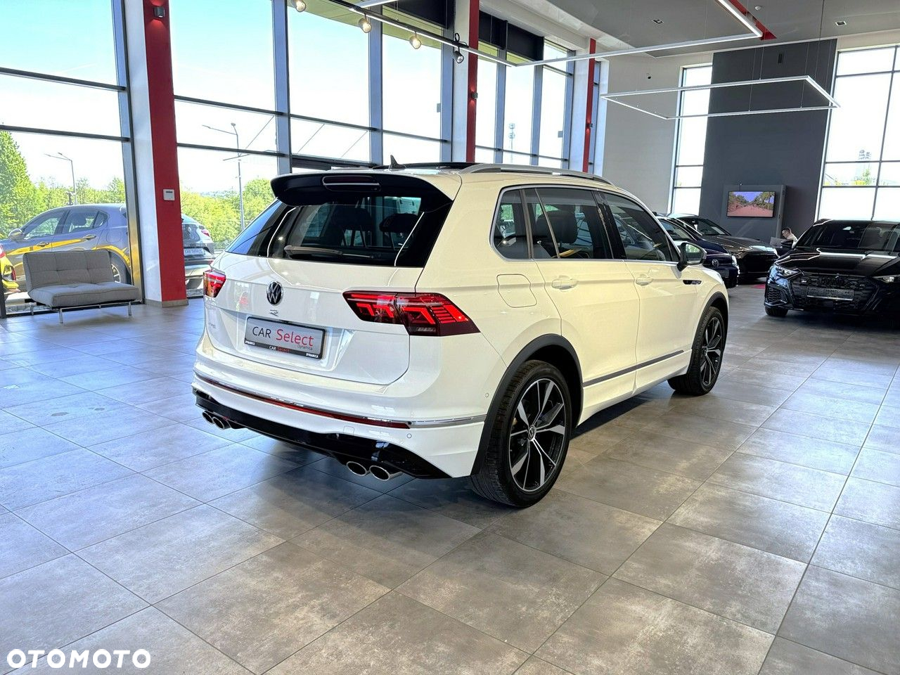 Volkswagen Tiguan - 9