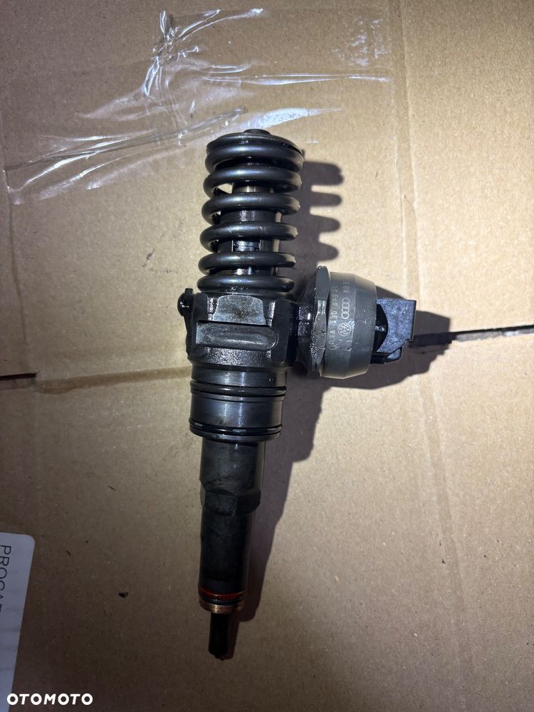 Pompowtryskiwacz 1.9 TDI 038 130 073AG - 2