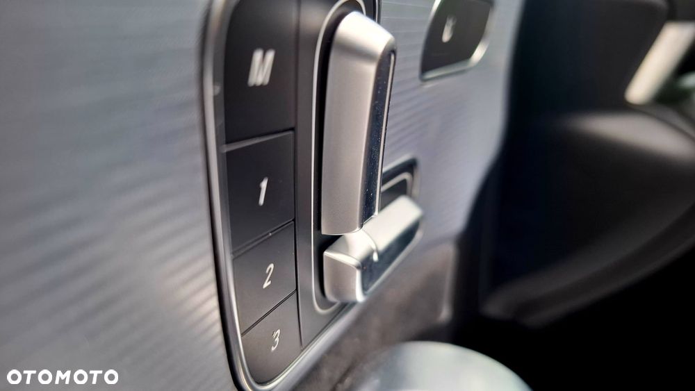 Mercedes-Benz Klasa A 200 4-Matic AMG Line 8G-DCT - 9