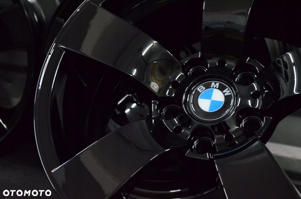 Felgi BMW 5x120 R17 e90 e92 93 F30 F31 F32 E60 E61 E32 E38 ET20 - 4