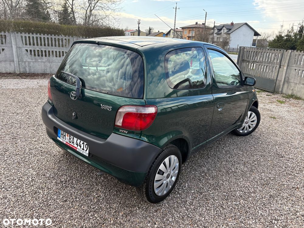 Toyota Yaris 1.0 Base - 5