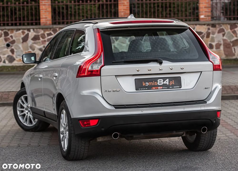 Volvo XC 60 T6 AWD Momentum - 8