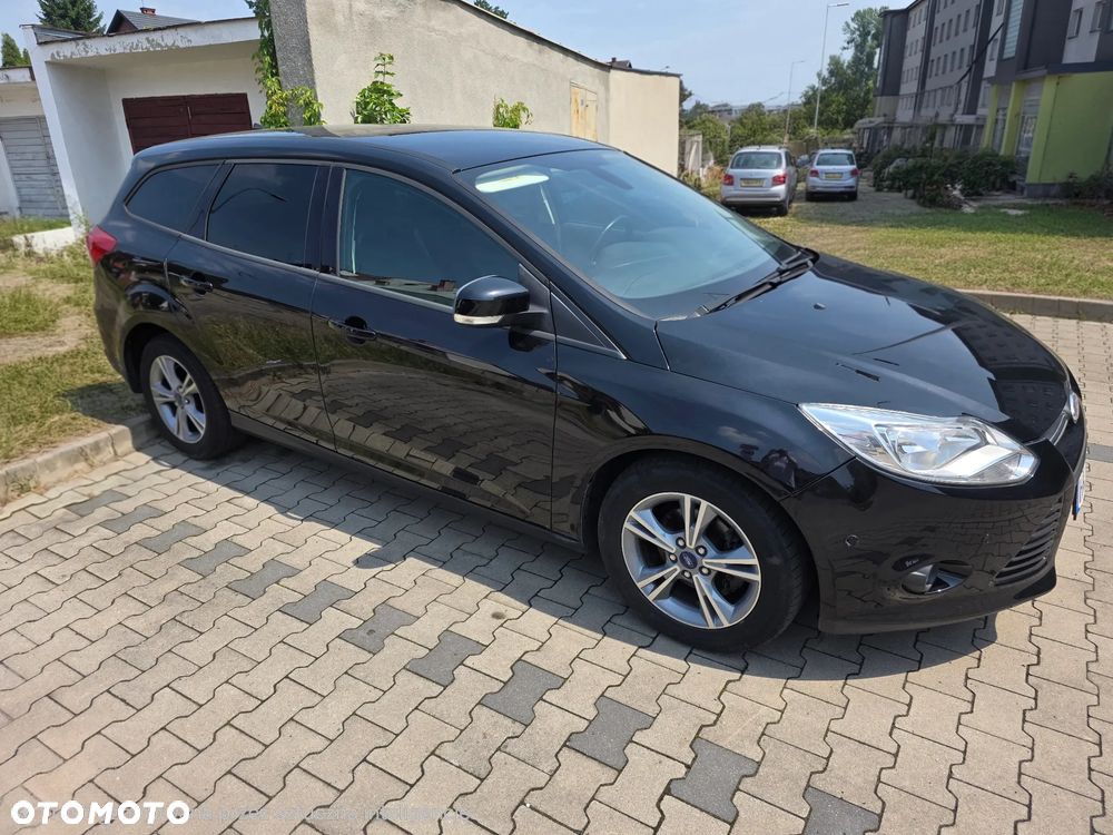 Ford Focus 1.6 TDCi DPF SYNC Edition - 6