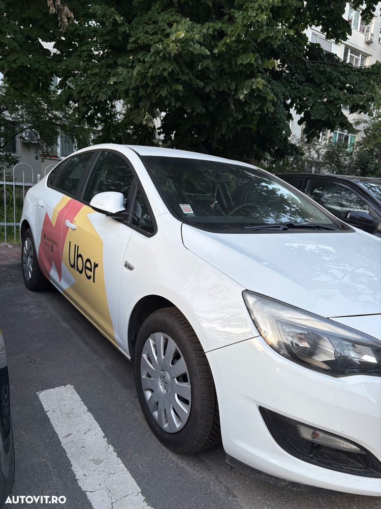 Opel Astra - 2