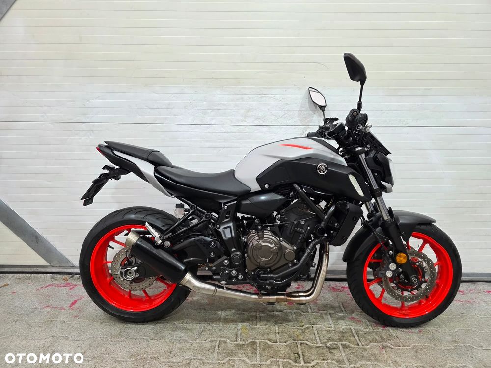 Yamaha MT - 4