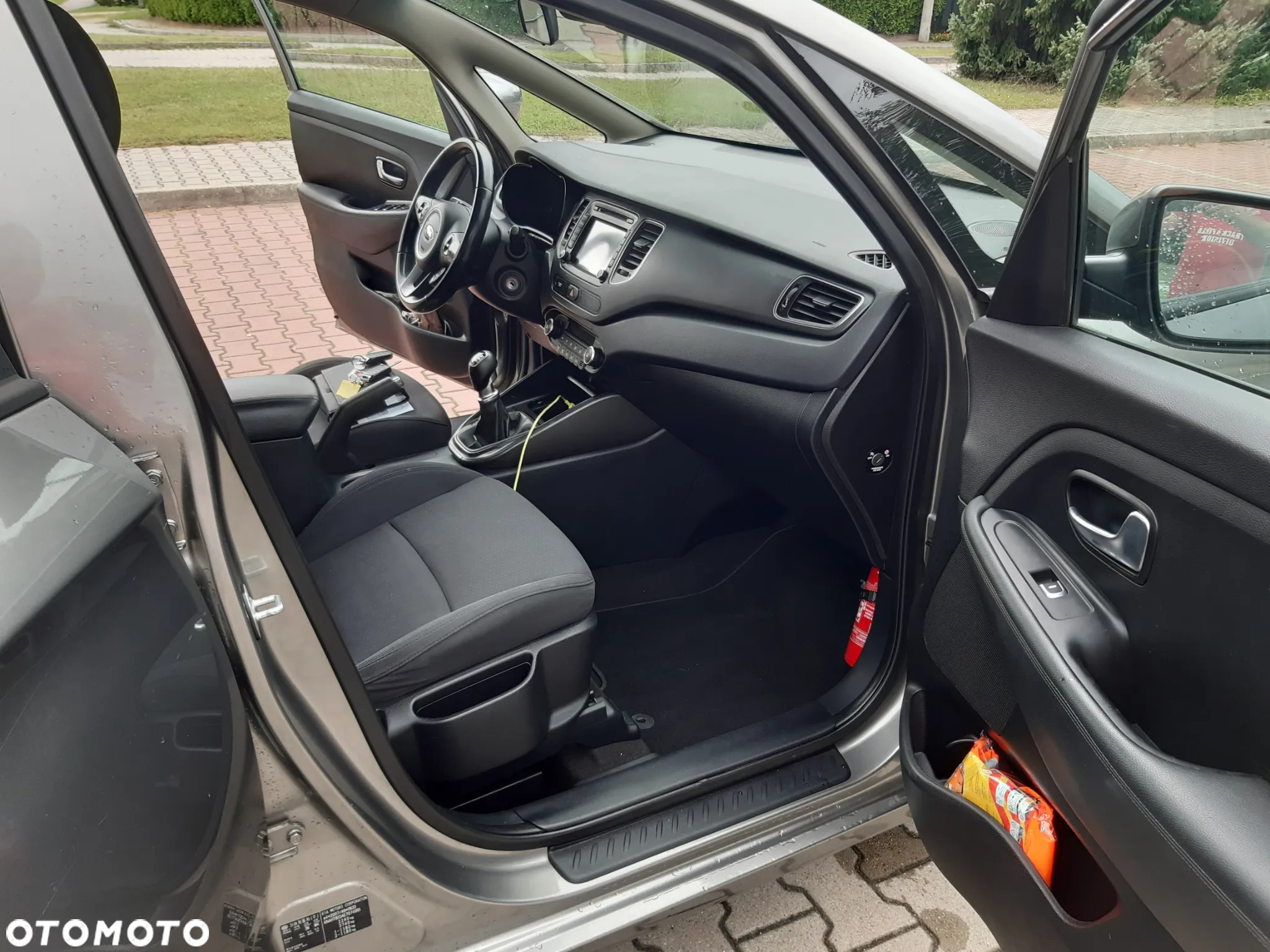 Kia Carens 1.7 CRDi 115 Dream Team Edition - 16
