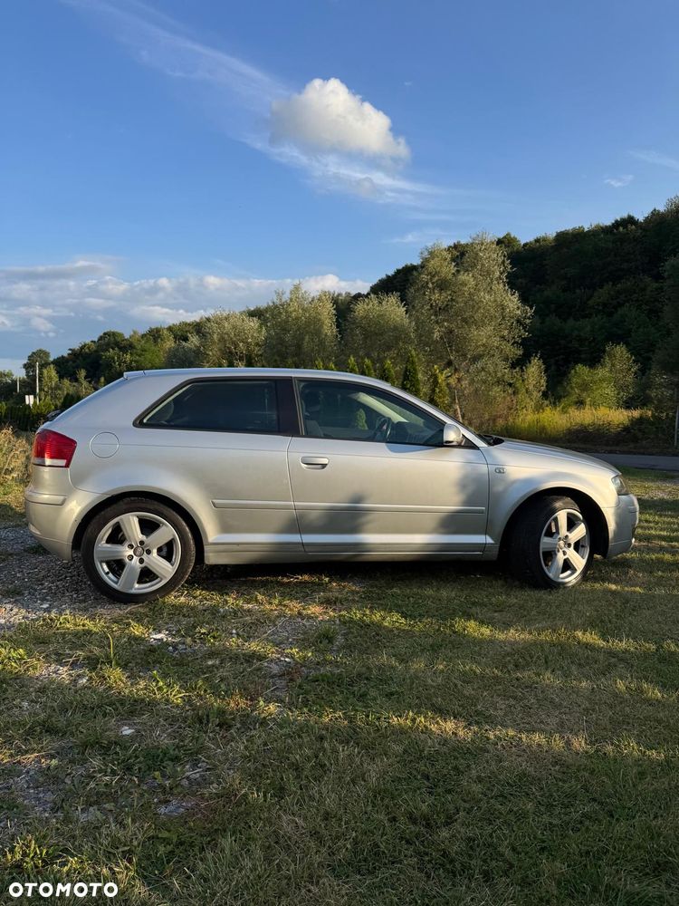 Audi A3 3-drzwiowe 1.6 Attraction - 5