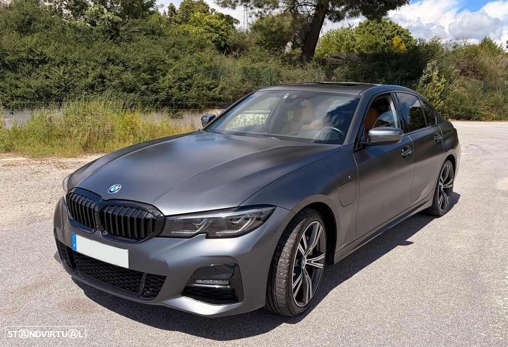 BMW 330 e Pack Desportivo M Auto - 4