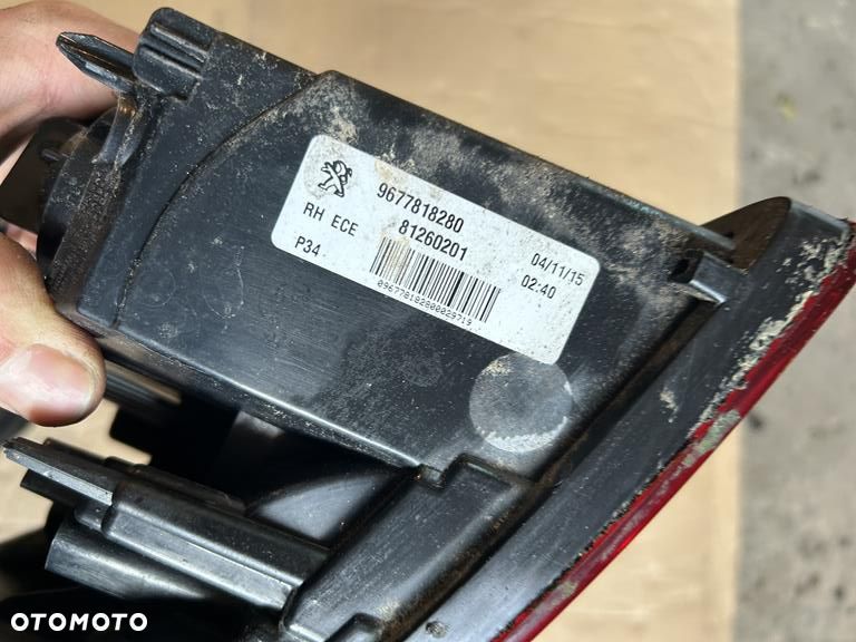 Lampa prawy tył w klapę Peugeot 308 II T9 13-17 9677818280 - 7