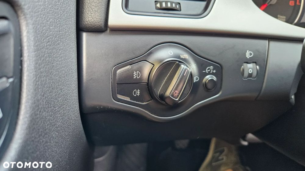 Audi A4 Avant 2.0 TDI DPF S line Sportpaket - 17