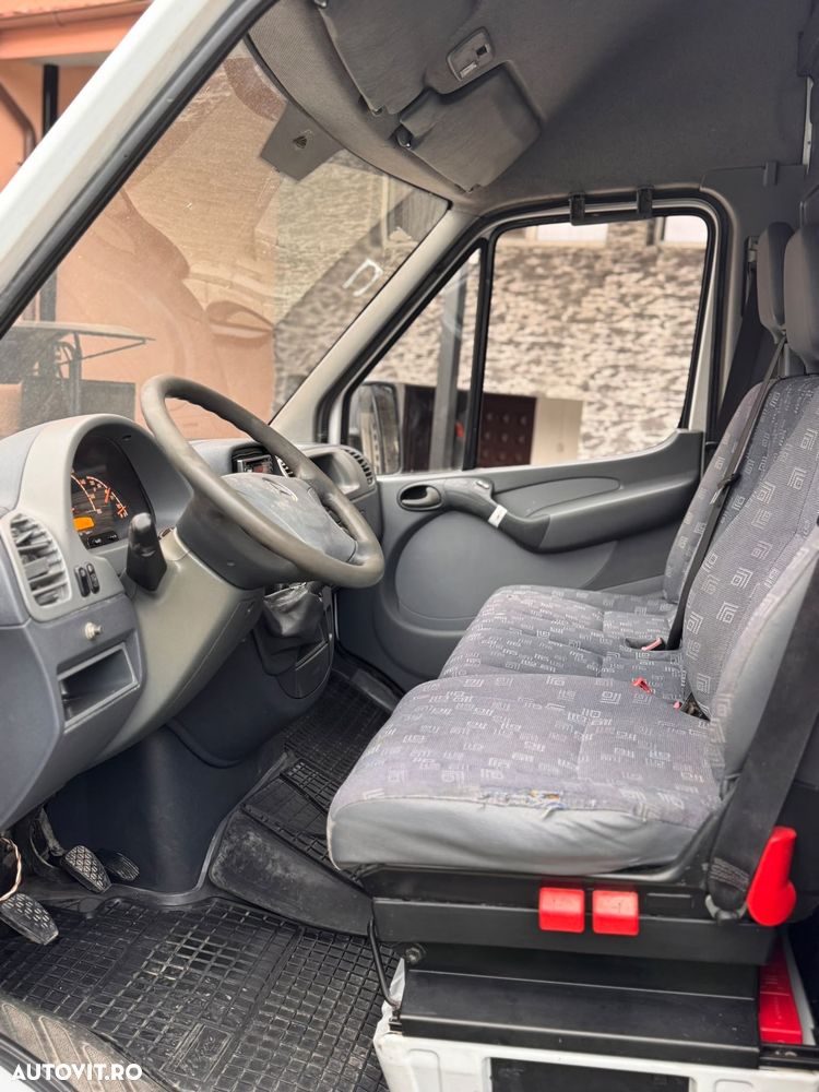 Mercedes-Benz Sprinter - 3