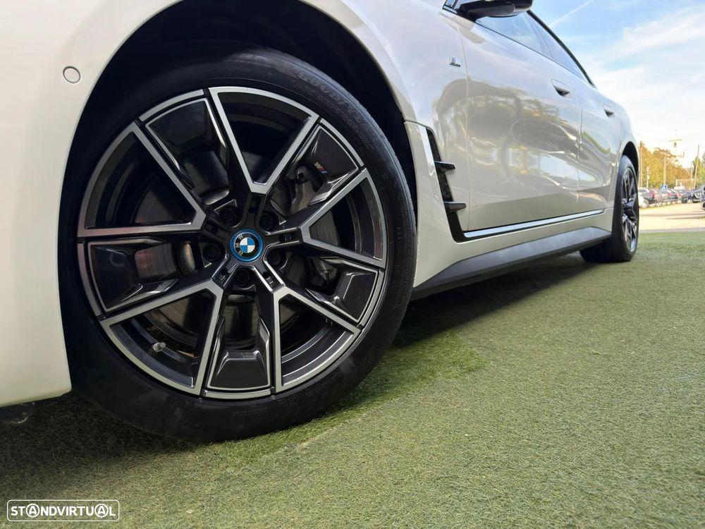 BMW I4 2022 photo 4