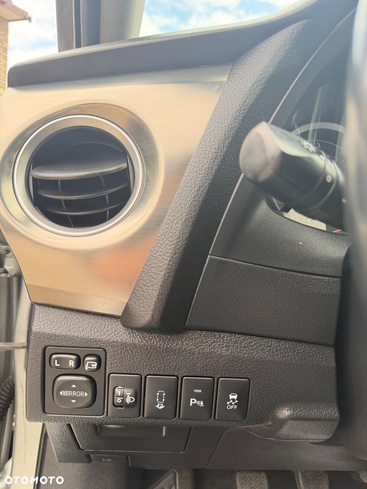 Toyota Auris 2.0 D-4D Life - 12