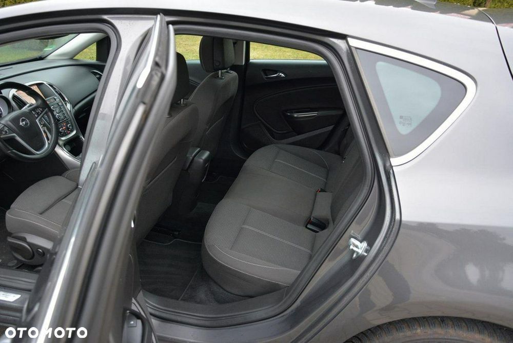 Opel Astra 1.4 Turbo Cosmo - 17