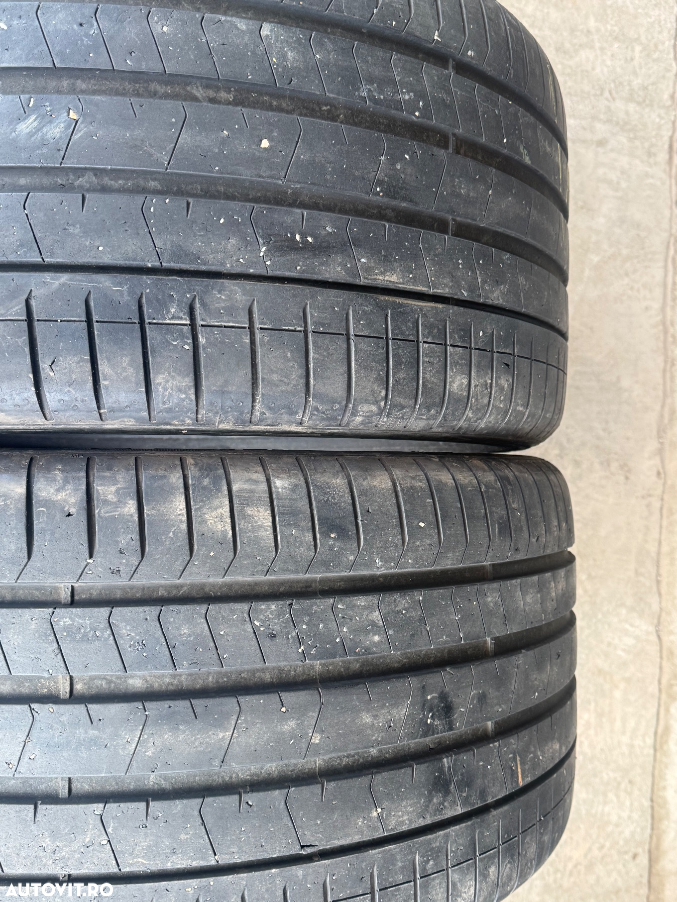 Vând 2 anvelope 315/30/22 Pirelli de vară ca noi - 2