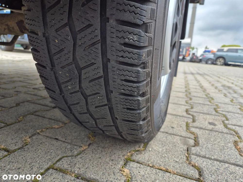 Iveco Daily 35S15 / SKRZYNIA / DOKA / 7 MIEJSC / WEBASTO / 1 WŁ / BEZWYPADKOWY / EURO 6 - 15