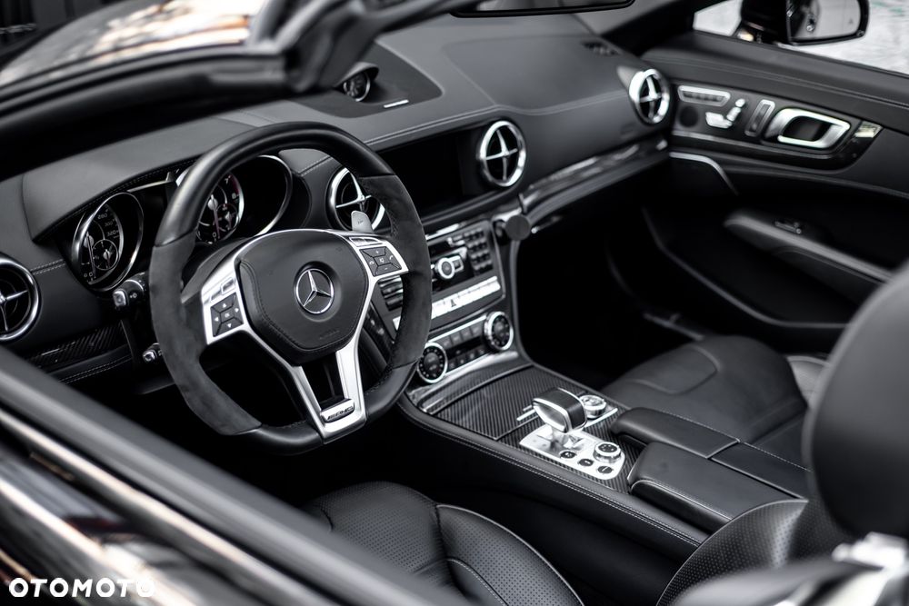 Mercedes-Benz SL 63 AMG AMG Speedshift MCT 7-Gang Sportgetriebe AMG Performance Package - 26