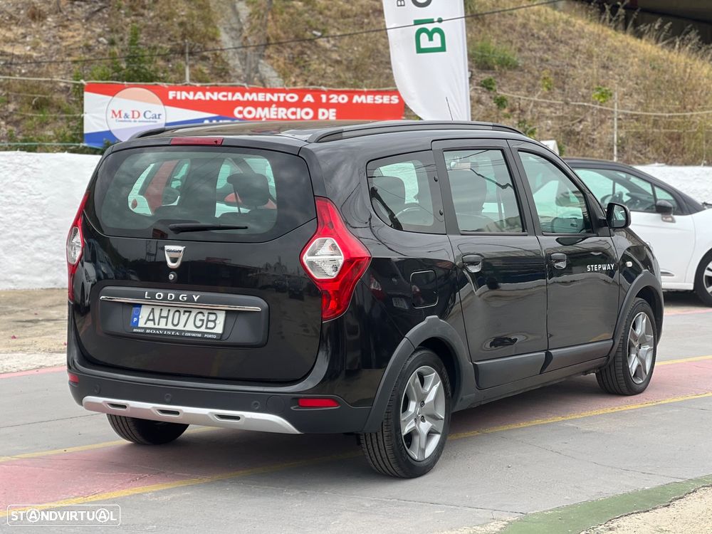 Dacia Lodgy 1.5 Blue dCi Stepway 7L - 4