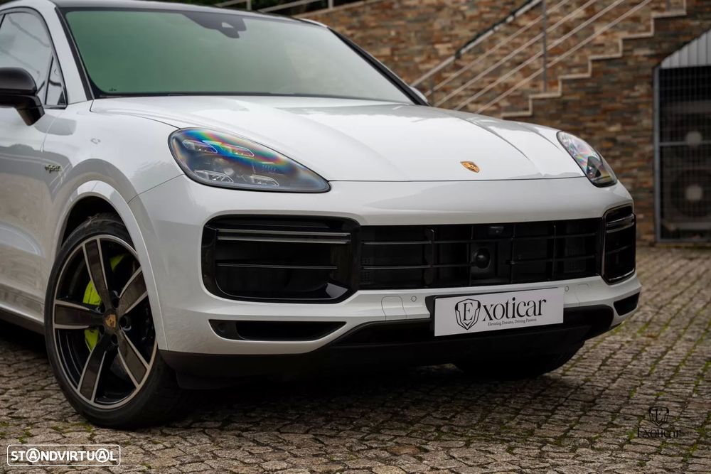 Porsche Cayenne Coupé Turbo S E-Hybrid - 26