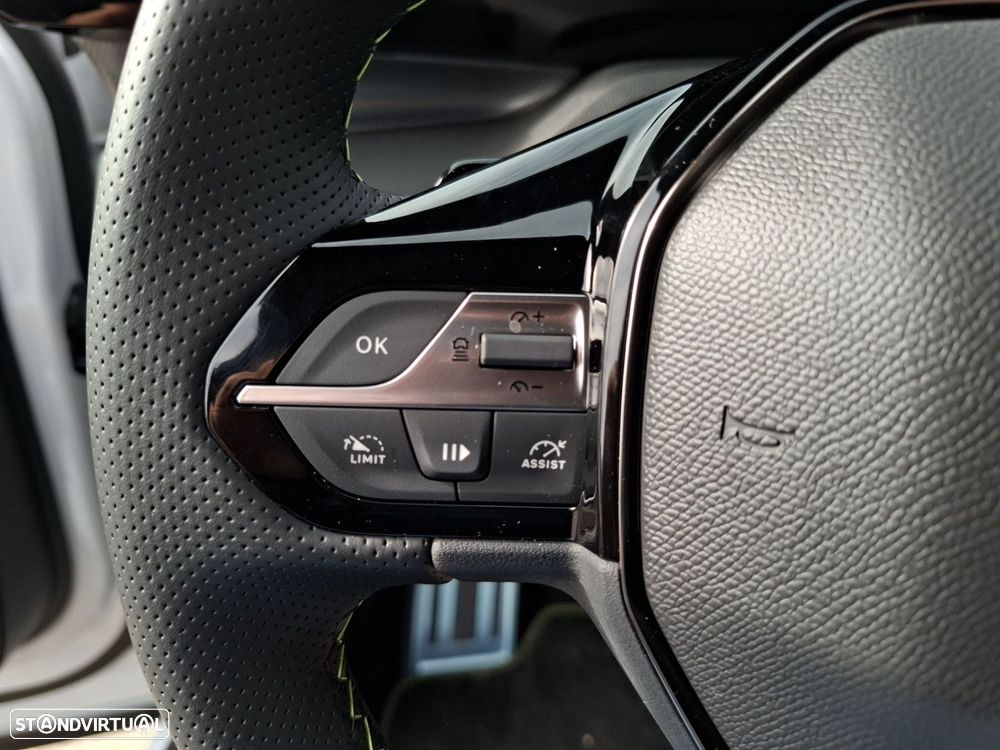 Peugeot E-408 58 kWh GT - 16