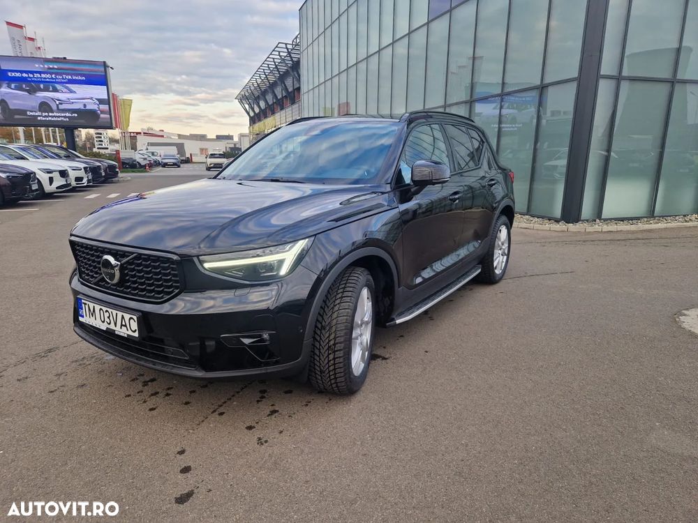 Volvo XC 40 B4 AT FWD MHEV Ultimate Dark - 3