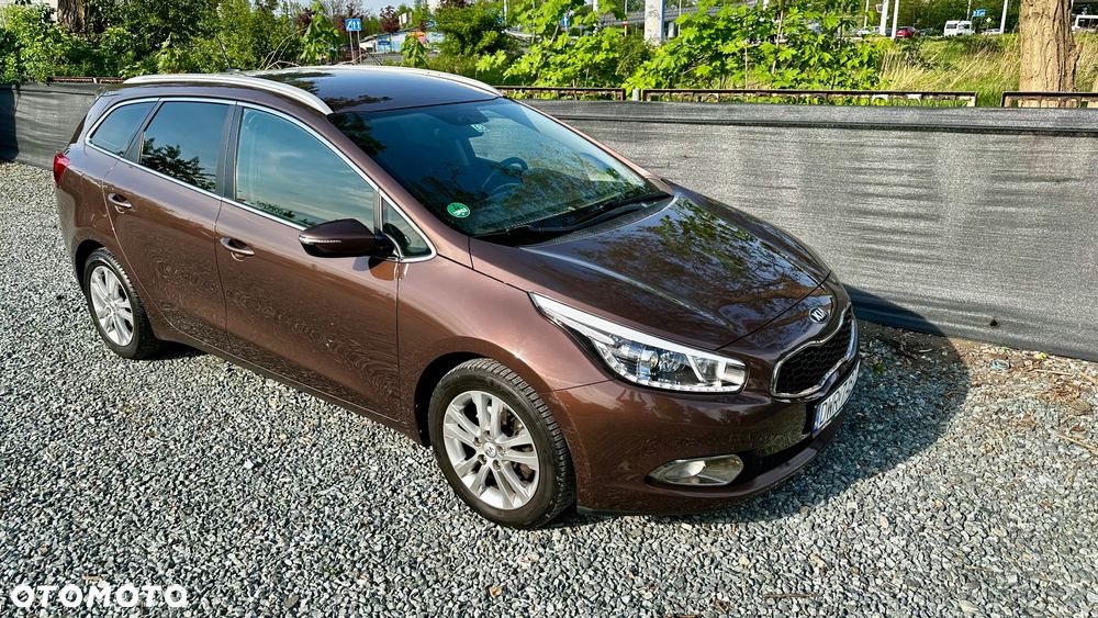 Kia Ceed 1.6 GDI ISG Platinum Edition - 12