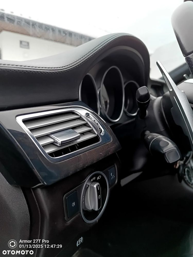 Mercedes-Benz CLS 350 CDI 4-Matic BlueEff - 12