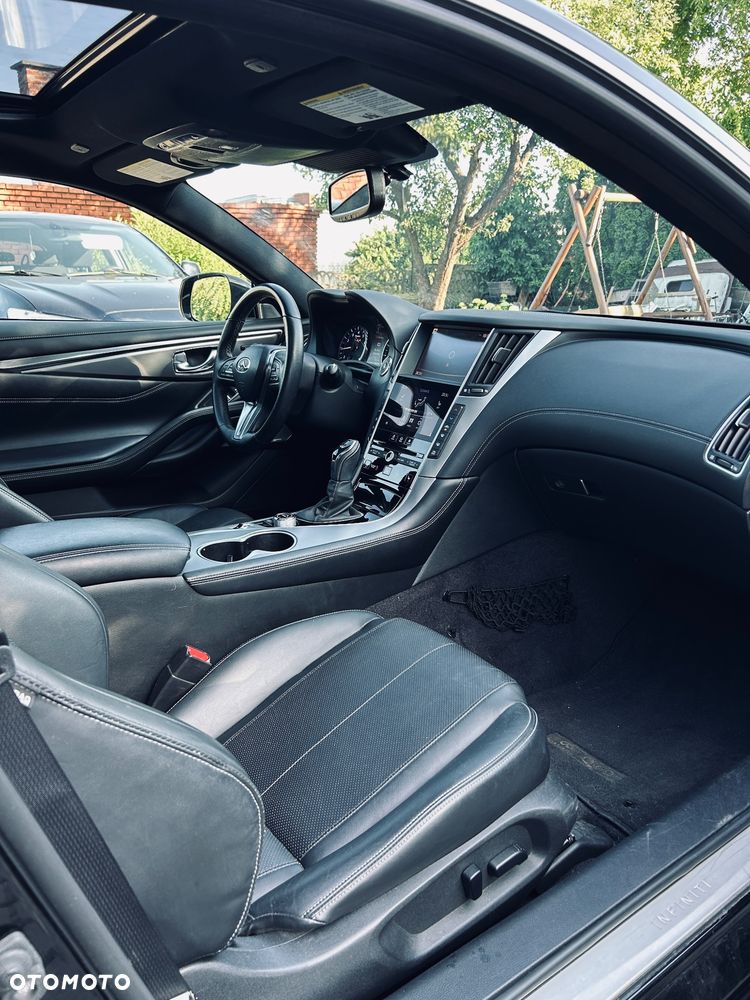Infiniti Q60 2.0t Premium - 13