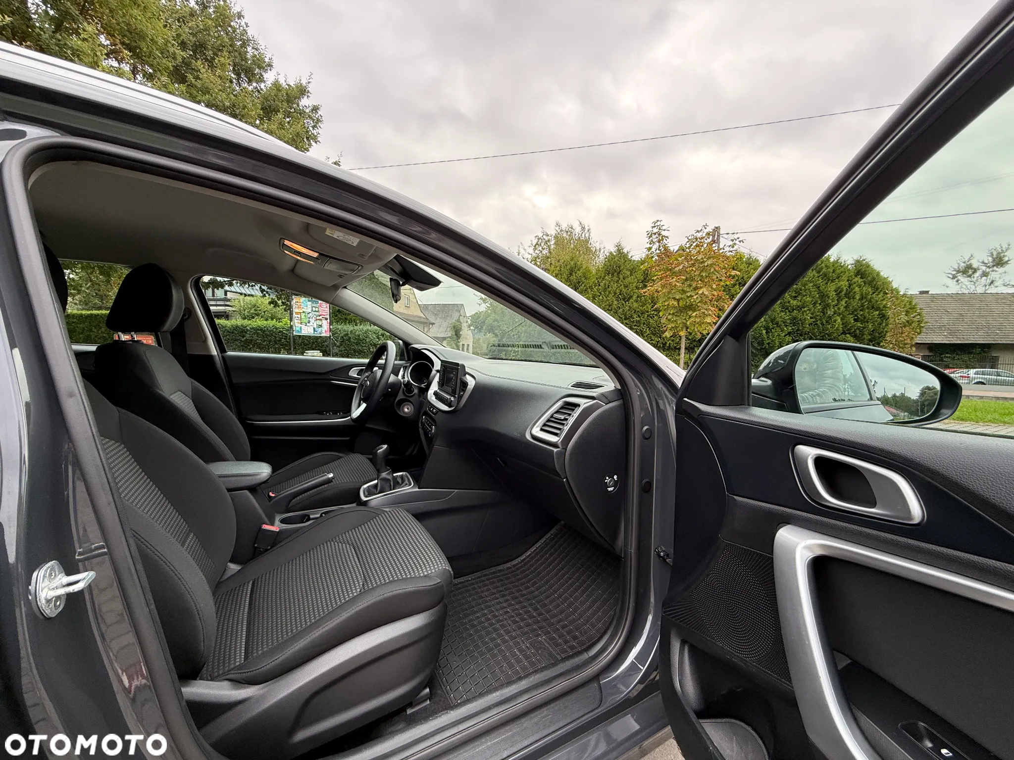 Kia Ceed 1.6 CRDi SCR M - 18