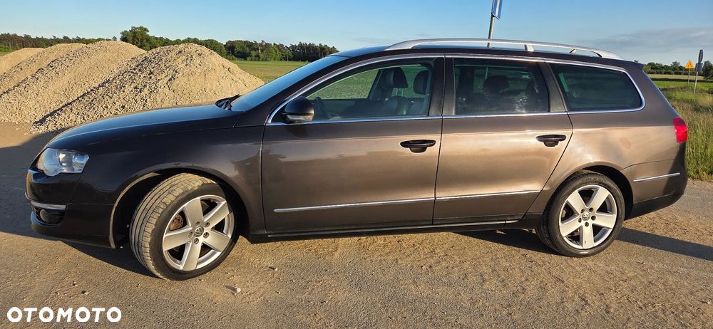 Volkswagen Passat 2.0 TDI Highline DSG - 8