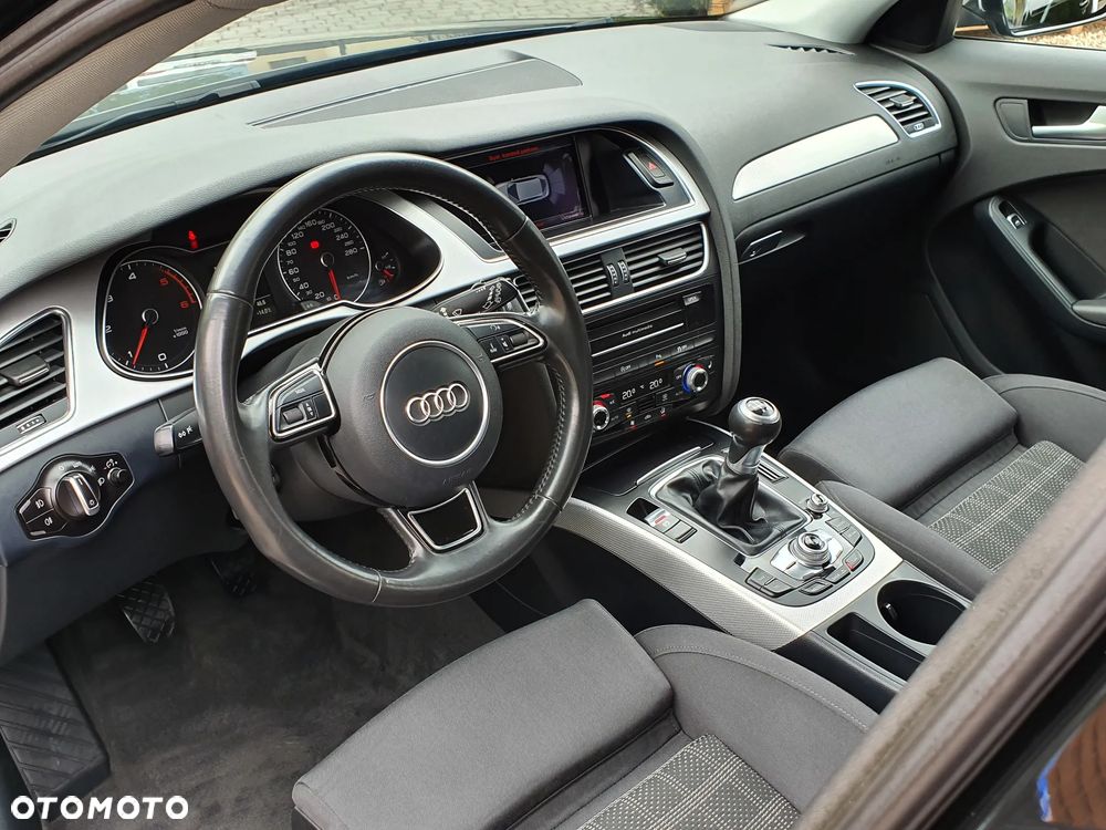 Audi A4 Avant 2.0 TDI DPF S line Sportpaket - 14