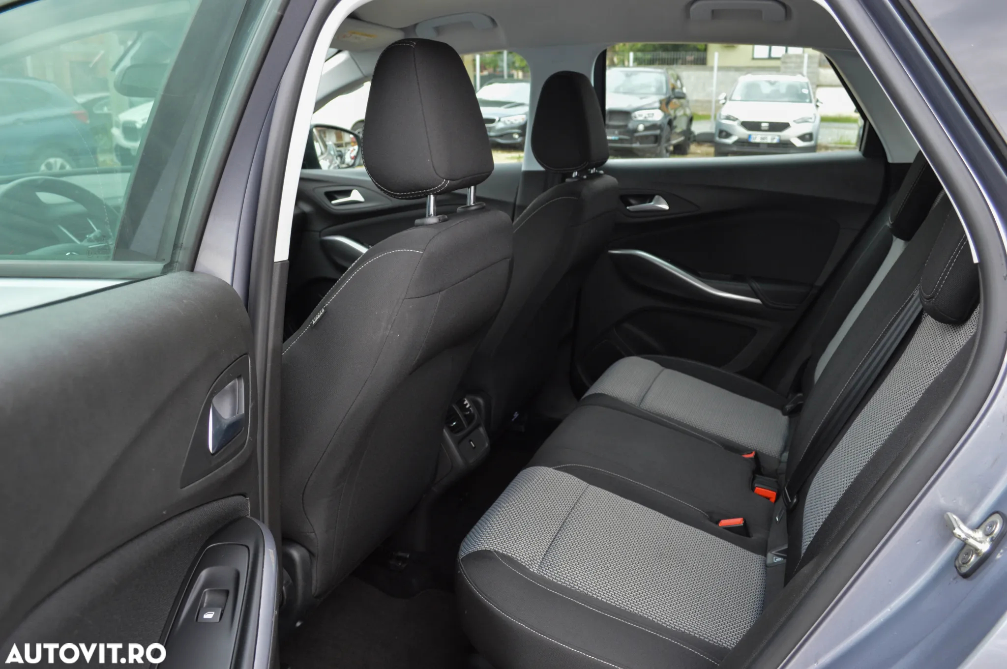 Opel Grandland X 1.5 D Start/Stop Automatik Business Edition - 29