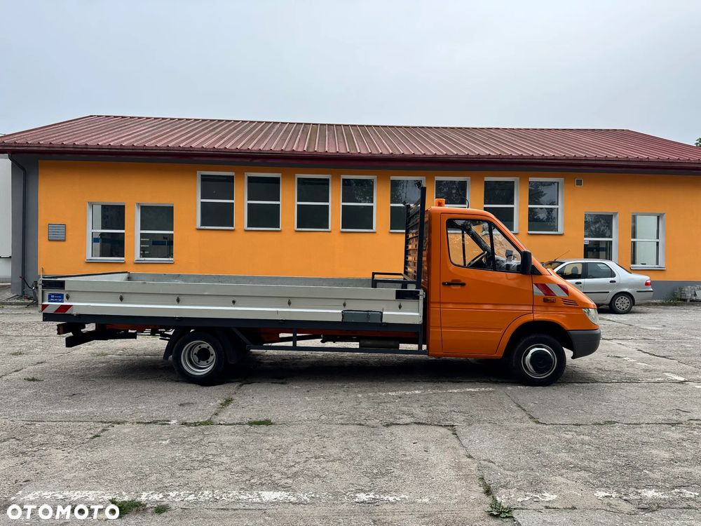 Mercedes-Benz Sprinter - 7