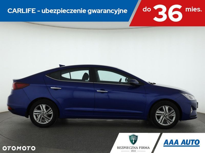 Hyundai Elantra - 8