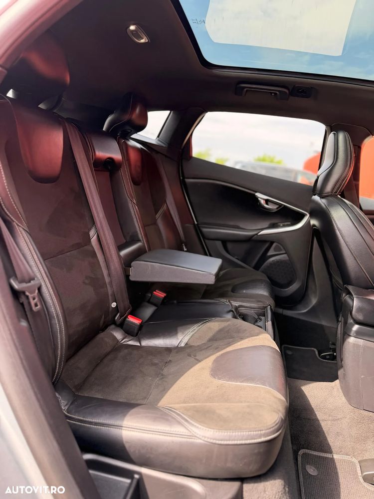 Volvo V40 D4 VEA Aut. R-Design - 5