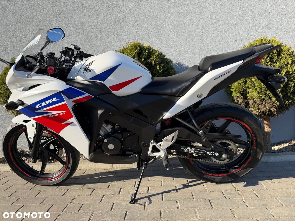 Honda CBR - 35