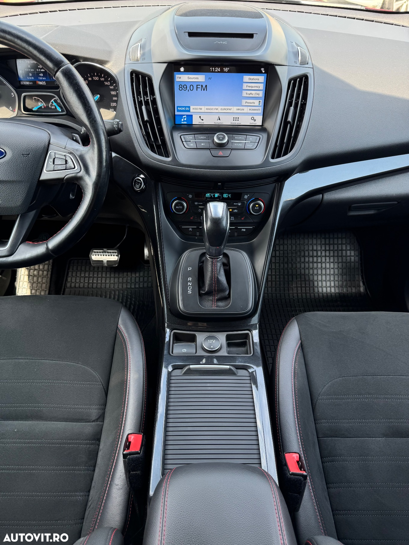 Ford Kuga 2.0 TDCi 4WD Powershift ST-Line - 14