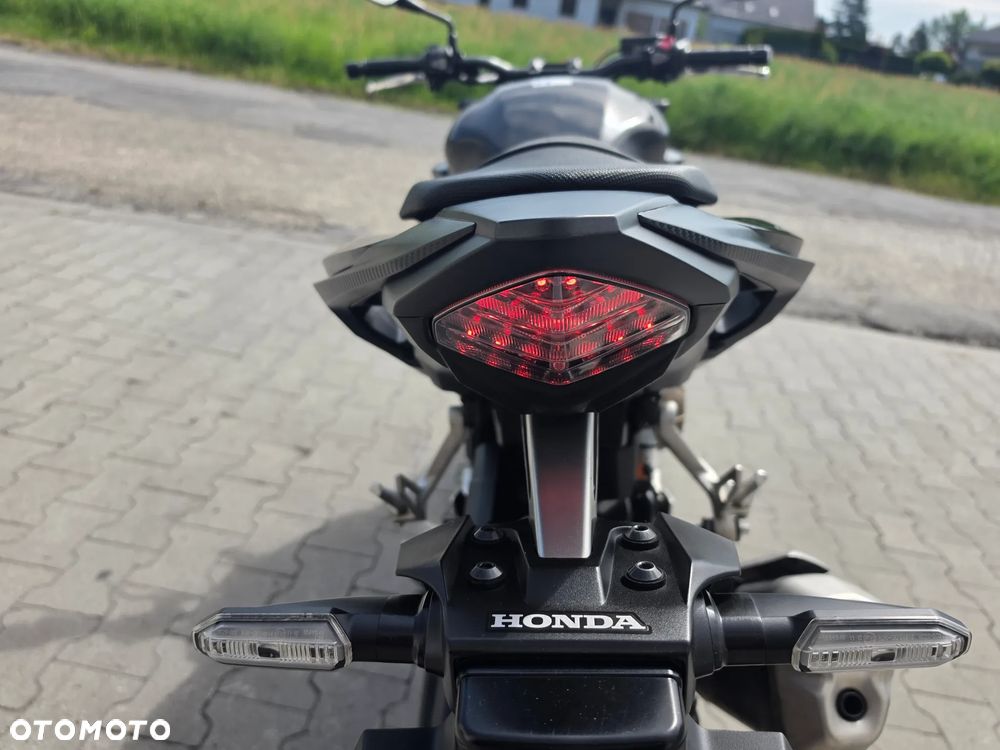 Honda CB - 17