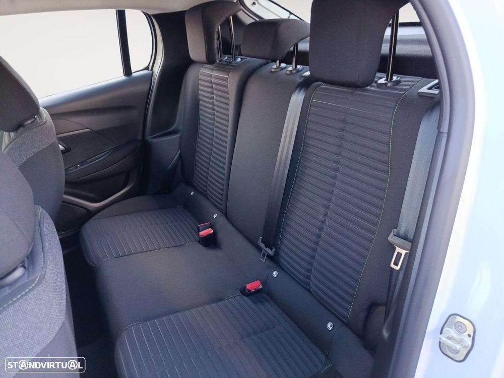 Peugeot 208 1.2 PureTech Active - 13