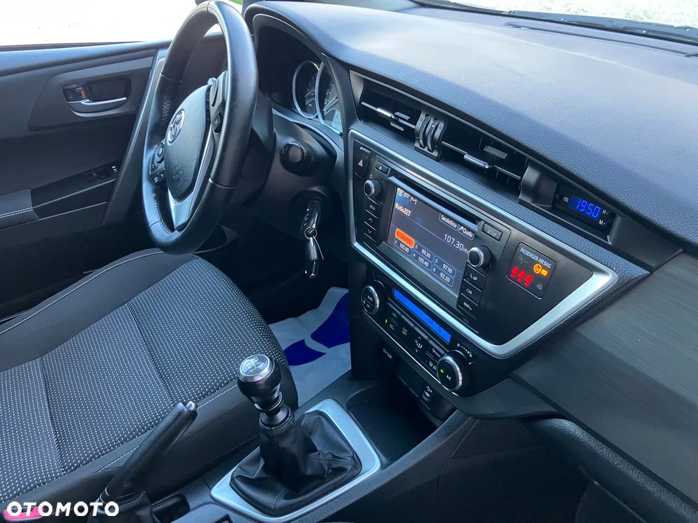 Toyota Auris 1.6 Prestige - 38